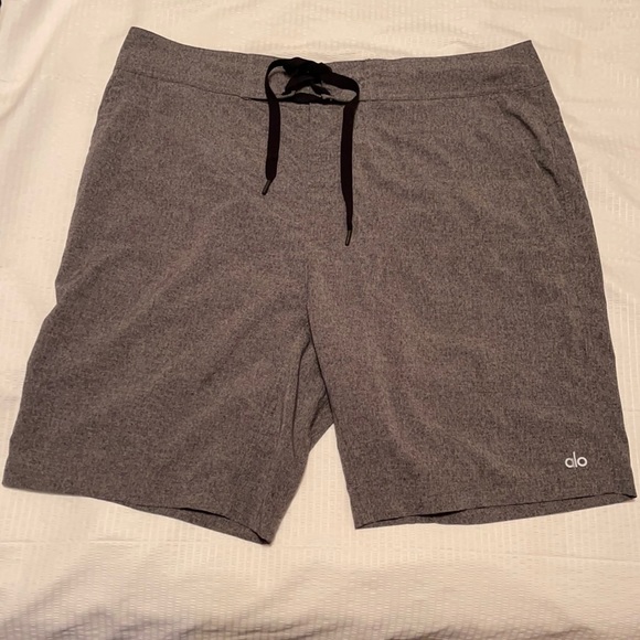 ALO Yoga Other - Alo Yoga Mens Grey Shorts 9” inseam Sz XL